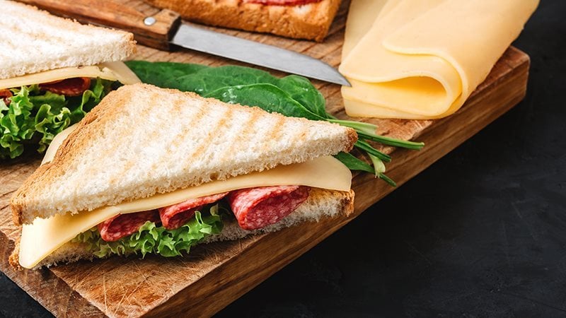 Tramezzini salame e formaggio-1(0)